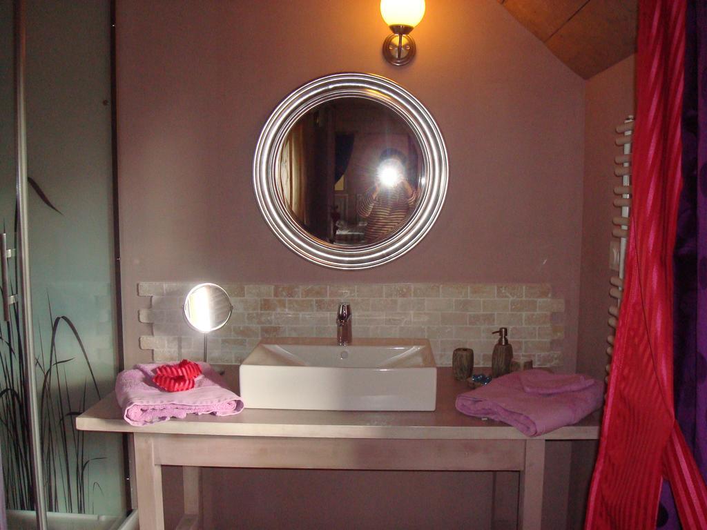 Aux Greniers A Reves Bed and Breakfast Plestan Kamer foto